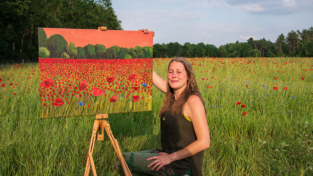 Painting class Fabuluz Flower Fields - feature image - Brave Art Academy